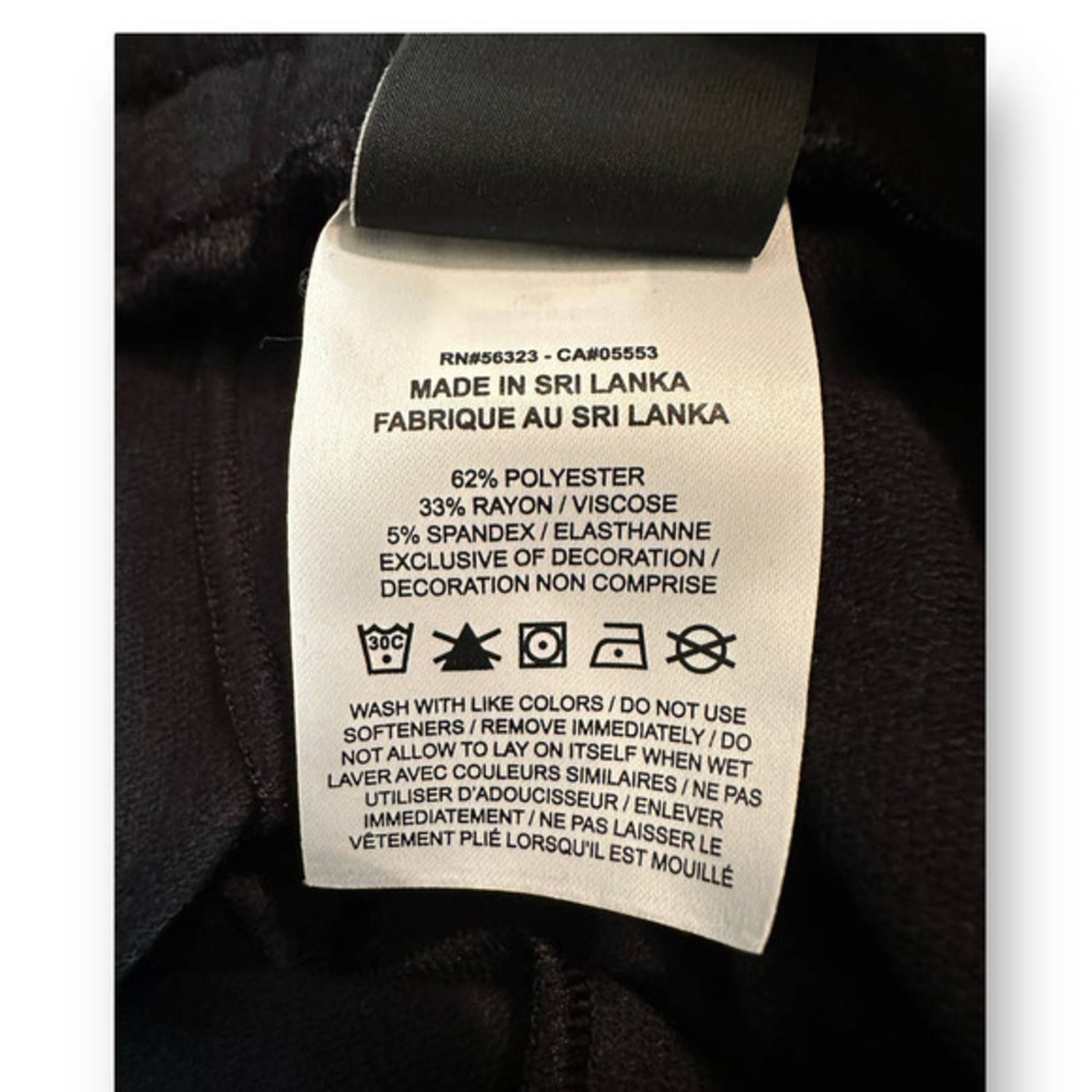 Nike‎ Women's Capri Dri-Fit Pants Size: Medium - Picture 4 of 4